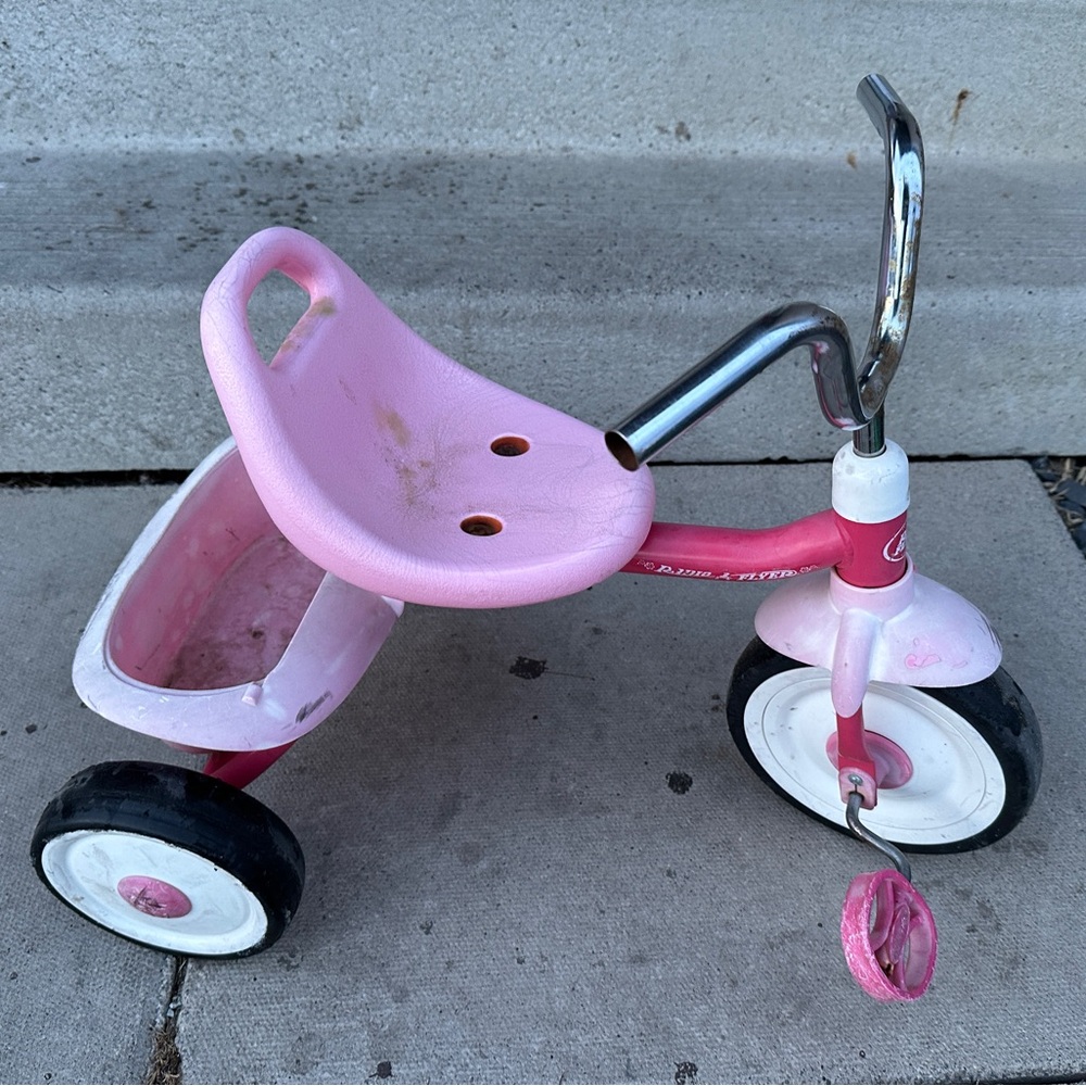 Radio Flyer Pink Kids Tricycle - Sturdy Toddler Ride-On Trike